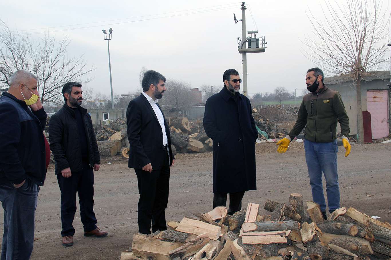 HÜDA PAR Diyarbakır İl Başkanı Dinç: "Oduncular Pazarı’nın sorunları giderilmeli"